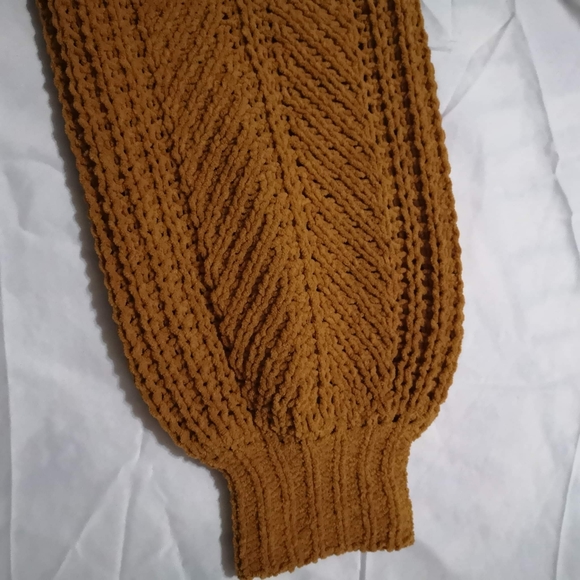 Beautiful sleeve loose knit oversized sweater - Picture 4 of 5